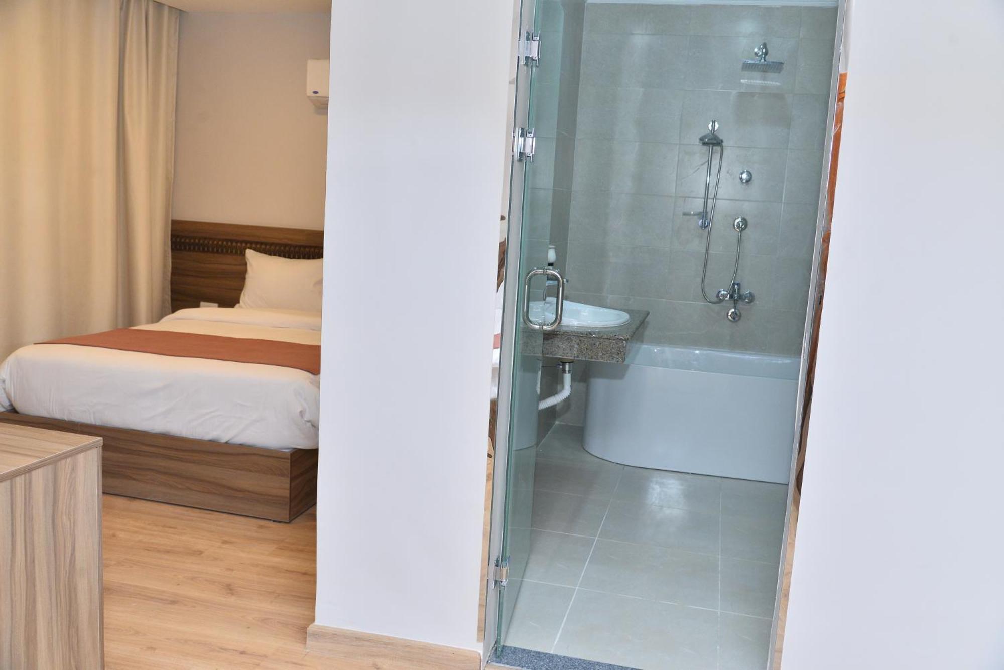 New Lotus Hotel