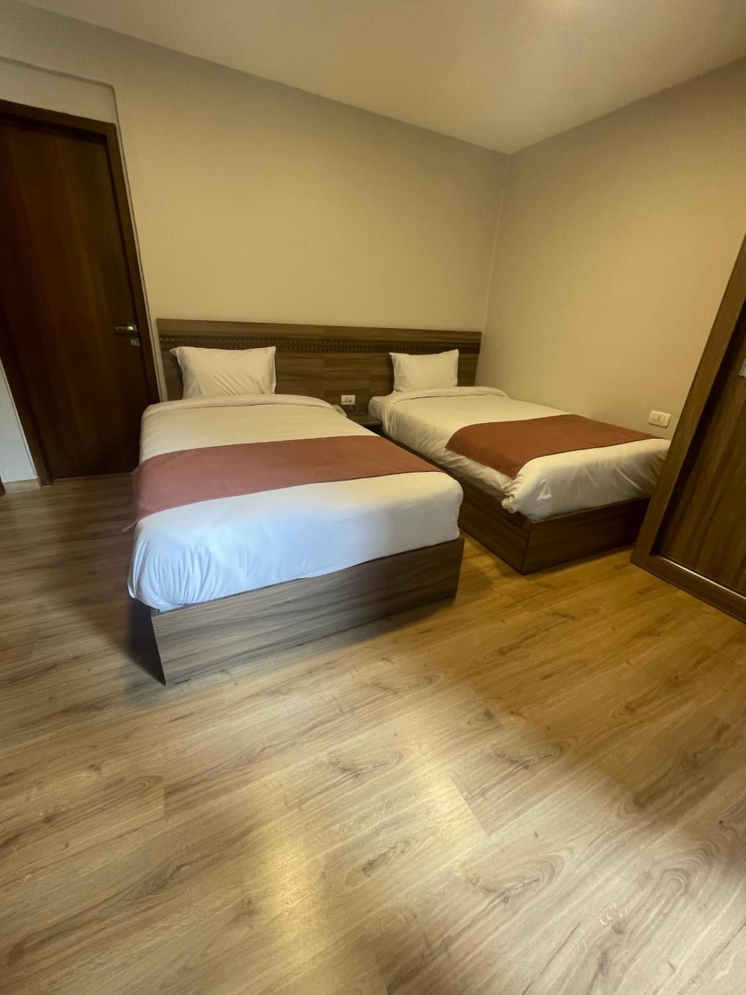 New Lotus Hotel